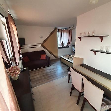 Krisi Apartman Hajdúszoboszló Esterno foto